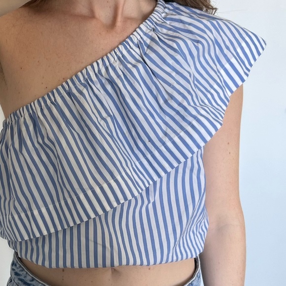 Aritzia One Shoulder Top - Picture 2 of 2